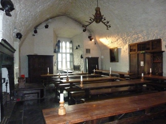 Bunratty Castle (1425)