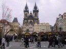 Praga - Piazza del Municio - sullo sfondo la Chiesa di Santa Maria di Týn