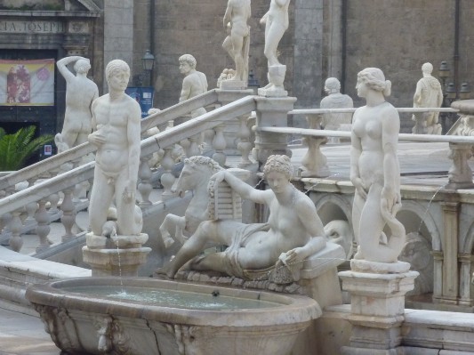 Piazza Pretoria (o della Vergogna) - Fontana (particolare)