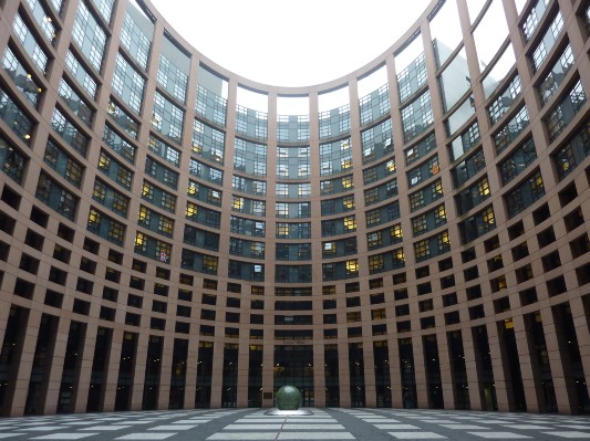 Strasburgo - Parlamento Europeo - Piazza Centrale