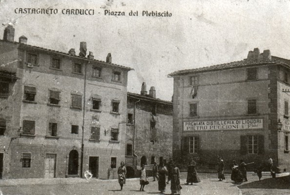 Castagneto - Piazza del Plebiscito (dopo 1960)