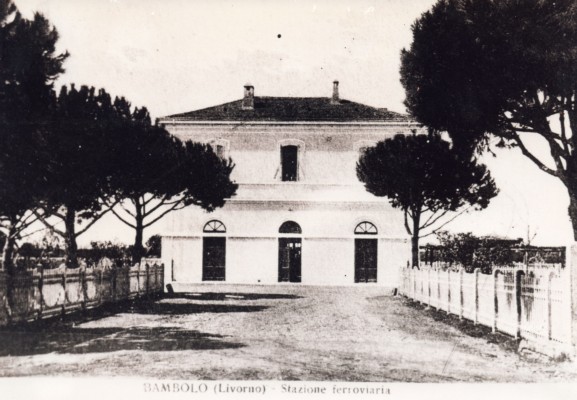 Donoratico - Esterno stazione ferroviaria